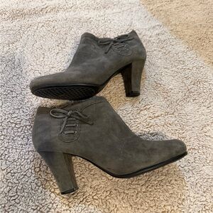 AEROSOLES Gray Women's Ankle Booties